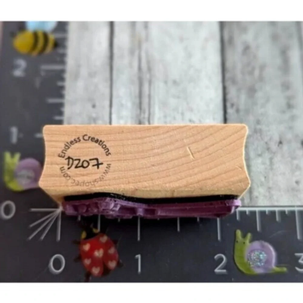 Endless Creations Flower Sketch Vase D207 Rubber Stamp Wood #B102